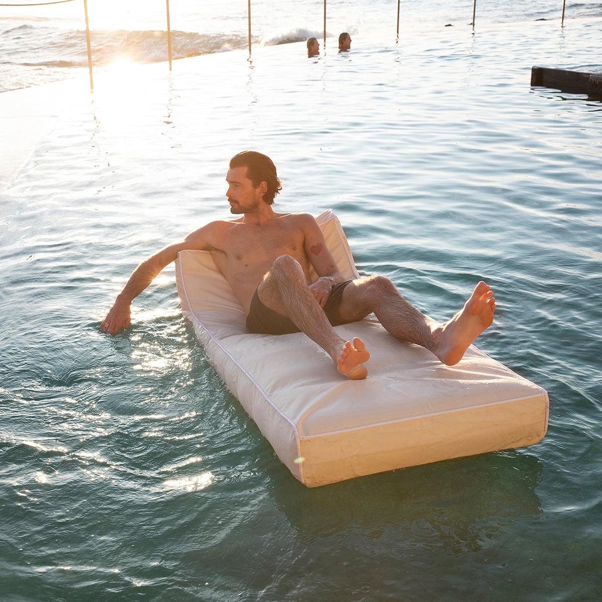 Sunnylife Luxe Lie-On Lounger Casa Blanca