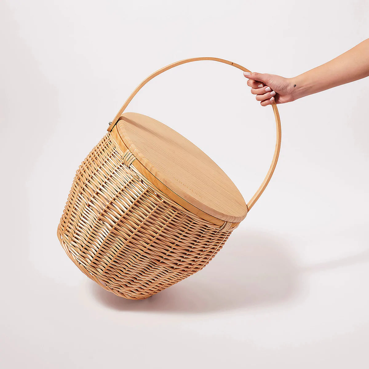 SUNNYLiFE Round Picnic Basket Cooler